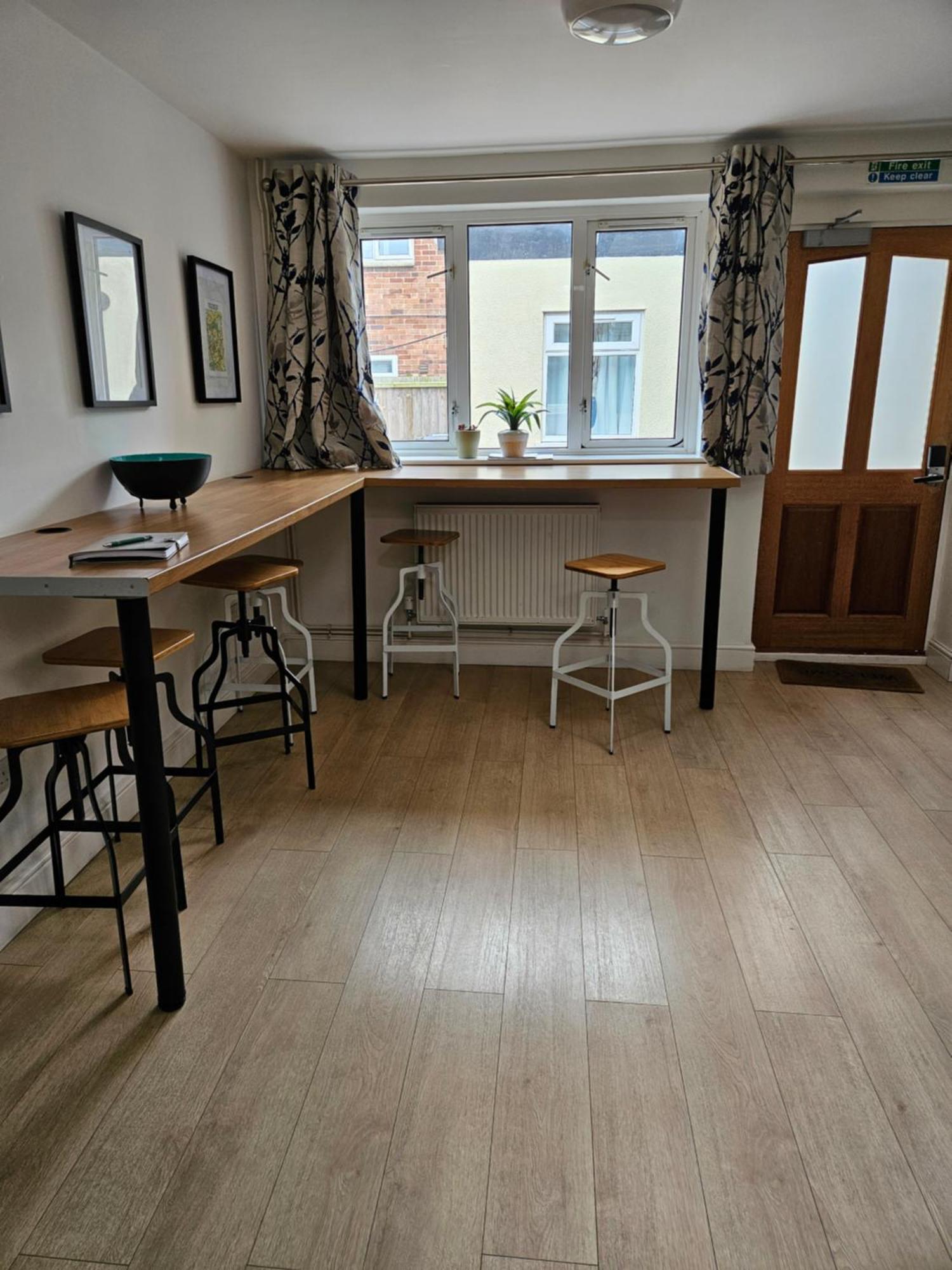 North Cambridge Guesthouse By Payman Club Esterno foto